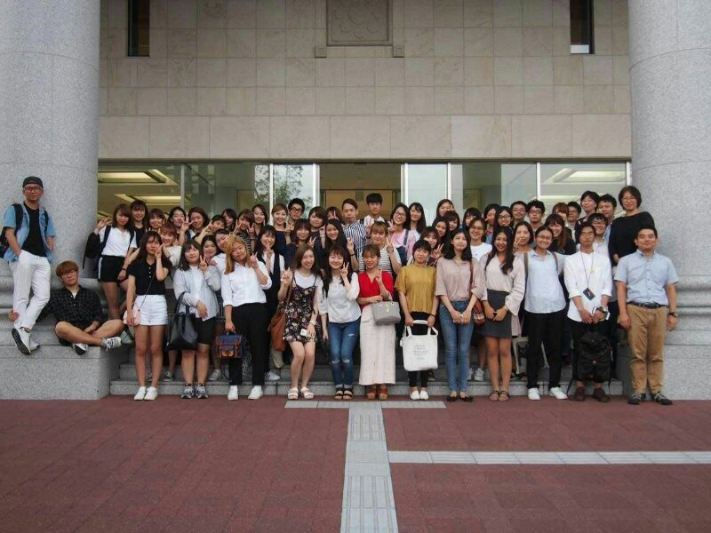 全体师生合影留念